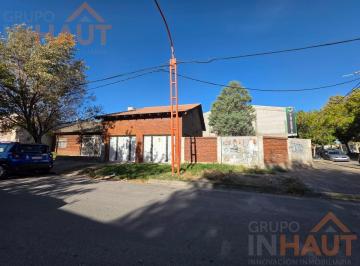 Casa · 280m² · 2 Cocheras · Casa Alem y Alvarez Thomas Apta Desarrollo