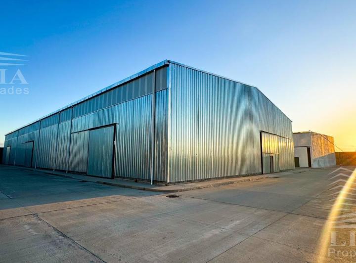 Bodega-Galpón · 1900m² · 15 Cocheras