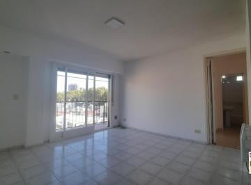 Departamento · 85m² · 4 Ambientes · 1 Cochera · Amplio Cuatro Amb. C/ Balcón, Cochera Fija Impecable Luminoso