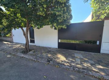 Casa de 5 ambientes, Córdoba · Casa en Venta en Villa Cabrera a m del Shopping