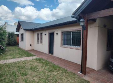 Casa de 3 ambientes, Zárate · Casa La Carona 2 Dorm. Gran Jardín con Pileta y Pocos Años de Uso