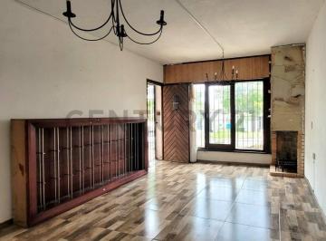 PH · 73m² · 3 Ambientes · Venta/ Chalet 2 Dorm., Jardin, Fondo, Parrillero, Banco o Permuta