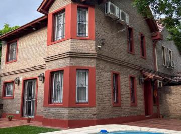 Casa de 4 ambientes, Rosario · Casa en Fisherton
