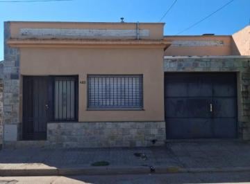 Casa de 5 ambientes, Gualeguaychú · Lavalle Al 400