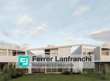 Casa · 200m² · 15 Ambientes · 2 Cocheras · Casa en Venta en Campo Chico
