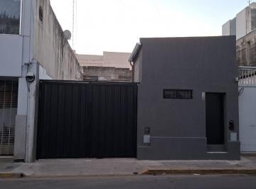 Bodega-Galpón de 3 ambientes, Córdoba · Galpon / Deposito en El Centro. Dueño