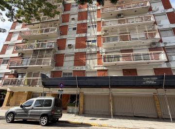 Departamento · 58m² · 2 Dormitorios · Departamento - Belgrano 3 Amb con Baulera