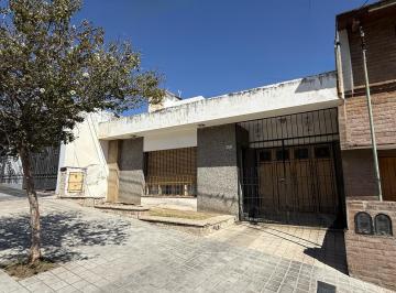 Frente · Casa Venta General Paz 2 Dorm. Cochera