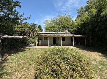 Quinta vacacional de 3 ambientes, La Matanza · Quinta Vacacional con 972 m² 2 Dorm. en Venta en González Catán