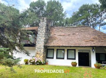 Foto1 · Casa en Venta en Club del Lago
