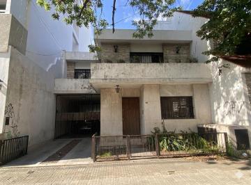 Casa · 410m² · 5 Ambientes · 2 Cocheras · Casa en 41 13 y 14