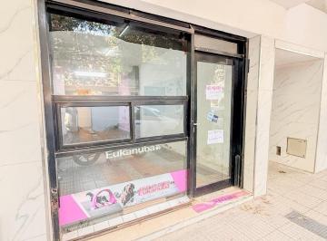 Local comercial · 30m² · Se Vende Local en Oportunidad con Potencial Comercial