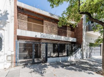Casa · 192m² · 6 Ambientes · 1 Cochera · Casa en Villa Pueyrredon