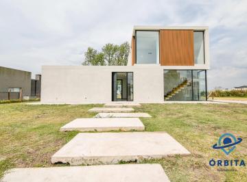 Casa · 196m² · 5 Ambientes · 1 Cochera · Casa en Venta en Barrio Santa Ines, Canning, Al Verde