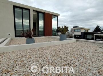Casa · 196m² · 5 Ambientes · 1 Cochera · Casa en Venta en Barrio Santa Ines, Canning, Al Verde