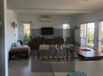 Casa · 169m² · 6 Ambientes · 4 Cocheras · Casa en Venta Barrio El Naudir