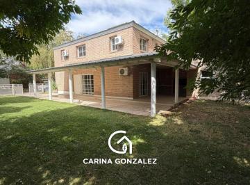 Casa · 356m² · 4 Ambientes · 1 Cochera · Casa en Alquiler - Barrio Villa Luisa - Neuquen Capital