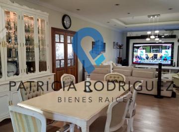 Casa · 350m² · 7 Ambientes · 1 Cochera · Casa en Venta en El Rebenque Barrio Privado