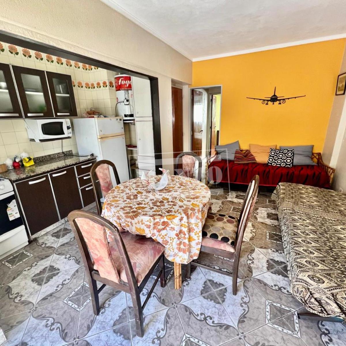 Depto 2 amb, 33m² con balcón — Güemes