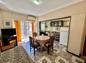 Departamento de 2 ambientes, Mar del Plata · 2 Ambientes a La Calle con Balcón en Venta