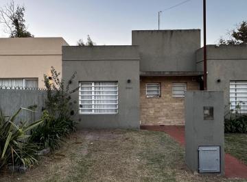 Departamento de 3 ambientes, Necochea · Oportunidad - Duplex en Venta - Parque