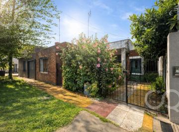 Casa · 110m² · 4 Ambientes · 2 Cocheras · Casa - Pilar