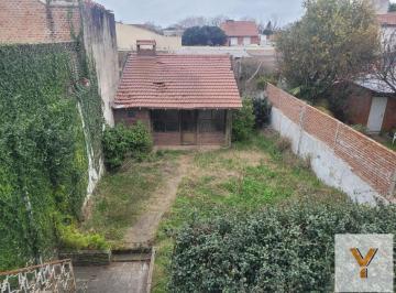 Departamento de 4 ambientes, Lomas de Zamora · Departamento en Venta - 3 Dorm. 2 Baños - Banfield