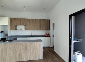 Casa · 180m² · 4 Ambientes · 2 Cocheras · Casa 3 Dorm en Alquiler Acquavista - Disp Mayo