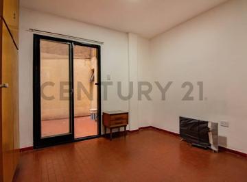 Departamento · 39m² · 2 Ambientes · Venta Departamento de 1 Dormitorio con Patio Exclusivo en Abasto, Rosario