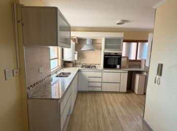 Departamento · 100m² · 5 Ambientes · Departamento de 3 Dorm. Centrico en Venta