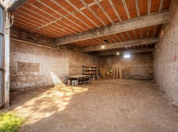 Bodega-Galpón · 190m² · 4 Ambientes · Galpón en Iriondo 2700. Bella Vista.