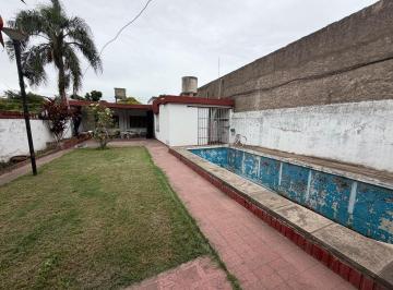 Casa · 260m² · Casa a La Venta Jardin Apto Comercial