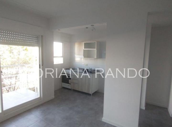 Departamento de 1 Ambiente Contrafrente - Apto Profesional