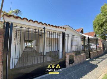 Casa de 3 ambientes, Almirante Brown · Alquiler de Casa 3 Ambientes en Burzaco, Almirante Brown
