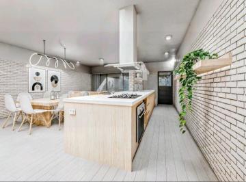 Casa · 68m² · 2 Dormitorios · 1 Cochera · Duplex 2 Dorm.