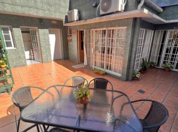 Casa · 150m² · 4 Ambientes · 1 Cochera · Casa 4 Ambientes San Martin Centro