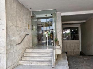 Departamento · 40m² · 2 Ambientes · Departamento Apto Profesional Para Reciclar Excelente Ubicac