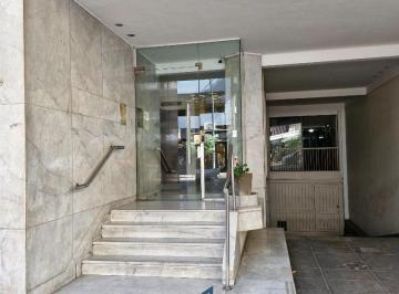 Departamento · 40m² · 2 Ambientes · Departamento Apto Profesional Para Reciclar Excelente Ubicac