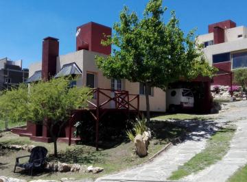 Edificio · 2700m² · 9 Ambientes · 5 Cocheras · Edificio Comercial Venta 6 Cabañas 6 Dorm. 7 Baños - 2700 m² Totales - Villa Carlos Paz