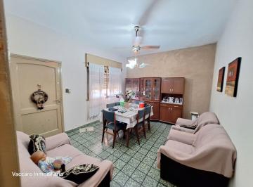 Casa de 3 ambientes, La Matanza · Alquiler - Casa 3 Ambientes C/cochera Cubierta - Ciudad Madero
