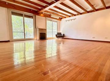 Departamento · 150ha · 5 Ambientes · 1 Cochera · 5 Amb Al Frente: Escritorio con Balcón. Dormitorio en Suite, Vestidor, Cochera en Belgrano R