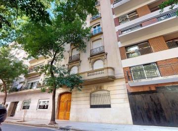 Departamento · 290ha · 7 Ambientes · 1 Cochera · Departamento de Estilo Frances Reciclado en Venta 4 Dorm. 3 Baños