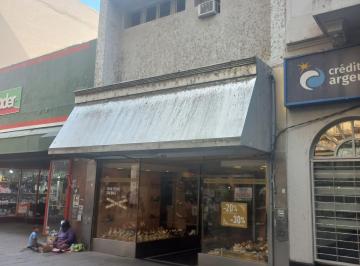 Local comercial · 196m² · Local en Centro