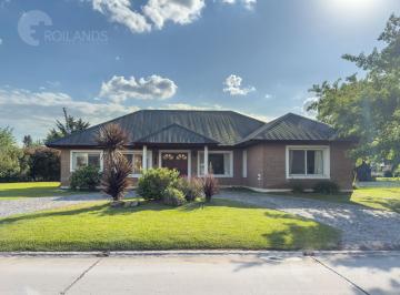 Casa · 124m² · 4 Ambientes · 2 Cocheras · Casa en Venta en Boca Ratón Country Club