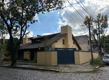 Casa · 232m² · 7 Ambientes · 2 Cocheras · Casa en San Fernando