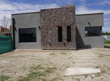Casa de 3 ambientes, Tunuyán · Casa en Venta con 314 m² de Terreno y 2 Habitaciones en Tunuyán