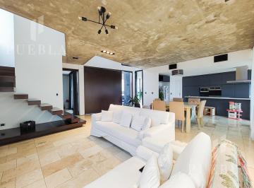 Casa · 211m² · 4 Ambientes · 1 Cochera · Casa 4 Ambientes en Venta en Pilar del Este (San Eduardo)