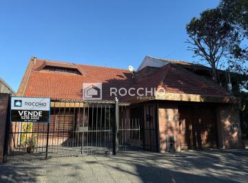 Casa · 151m² · 4 Ambientes · 2 Cocheras · Casa en Venta 4 Ambientes Suarez