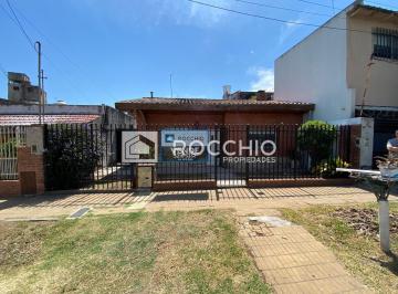 Casa · 120m² · 3 Ambientes · 1 Cochera · Casa en Venta 3 Ambientes J. L Suarez