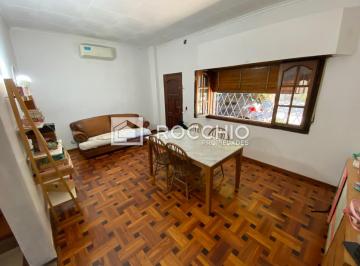 Casa · 102m² · 4 Ambientes · 1 Cochera · Casa en Alquiler 4 Ambientes Villa Ballester